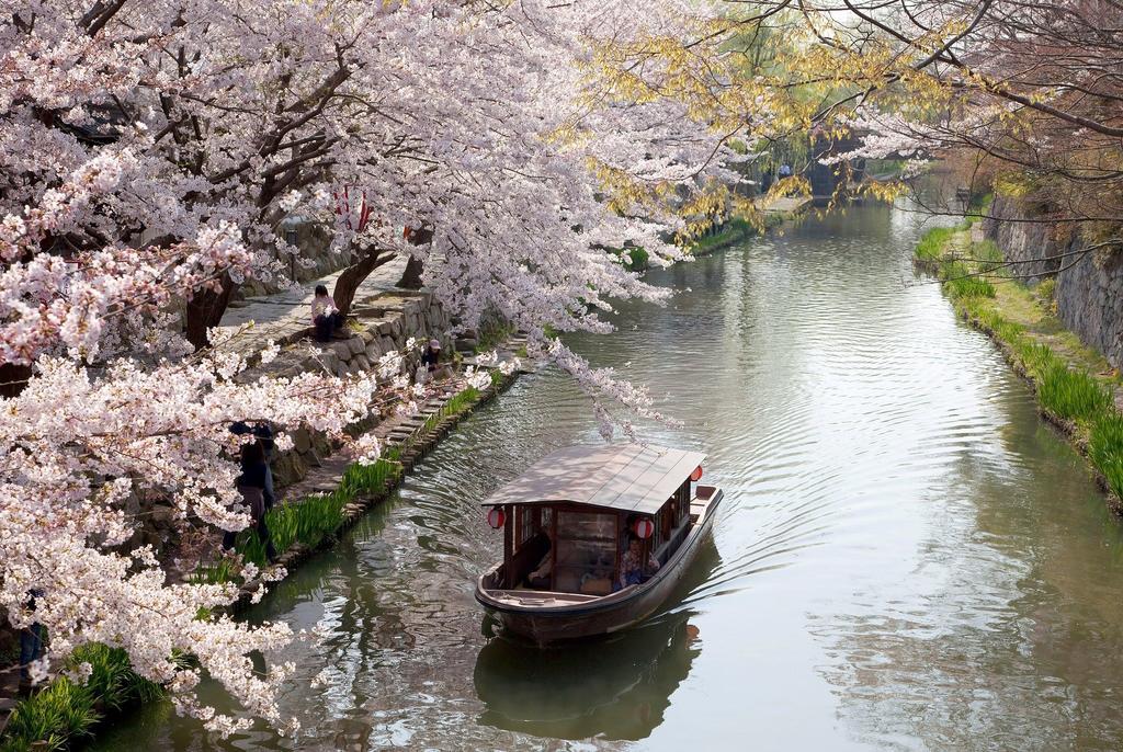 Az Inn Higashi Omi Notogawa Ekimae Higashiomi Bagian luar foto
